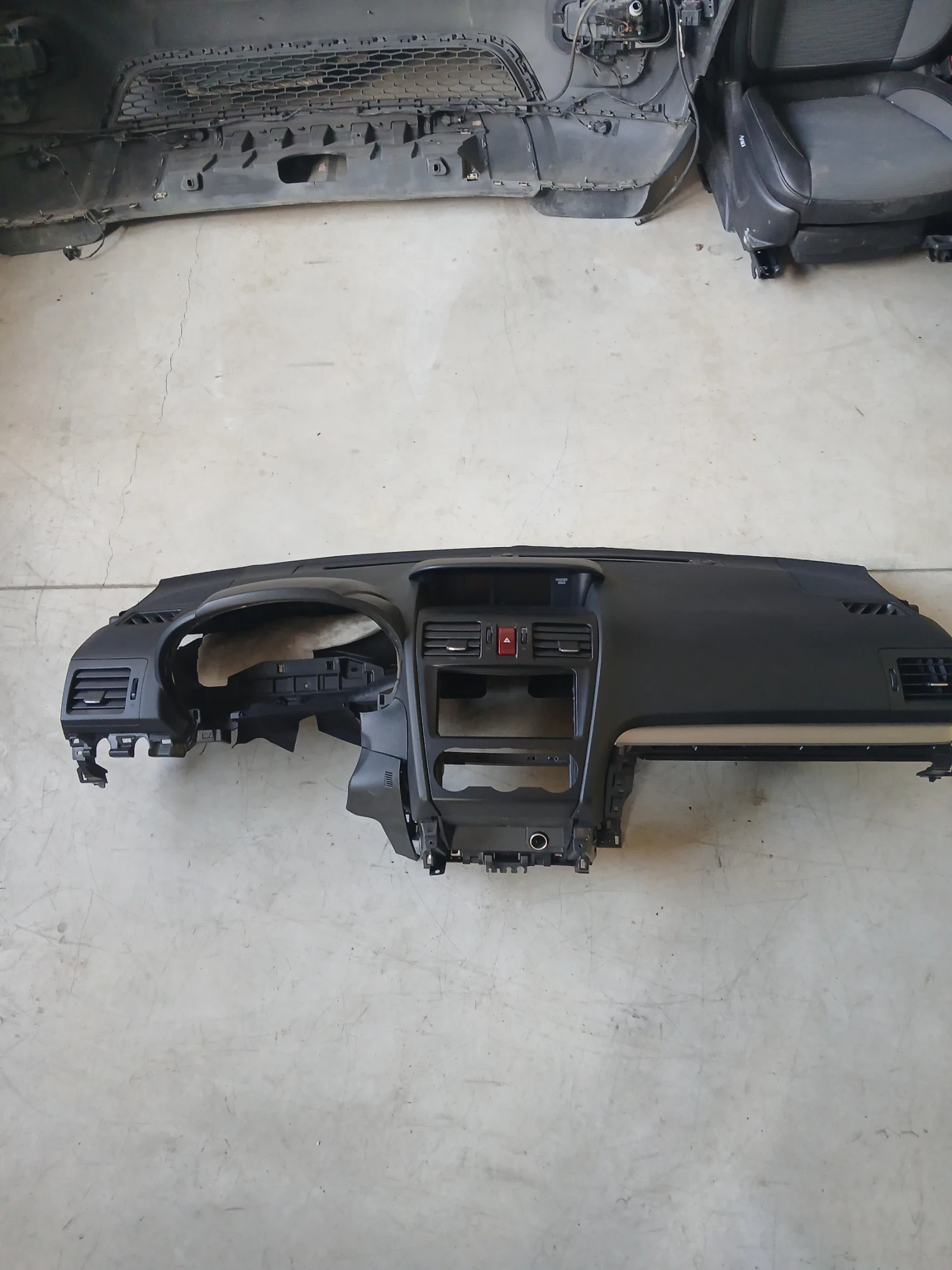 Арматурно табло Subaru XV 2013г 