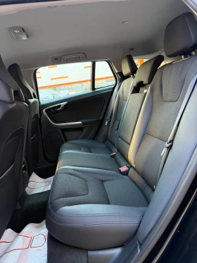Volvo V60 2.0D* NAVI* ПОДГРЕВ* КОЖА* СЕРВИЗНА ИСТОРИЯ* , снимка 9
