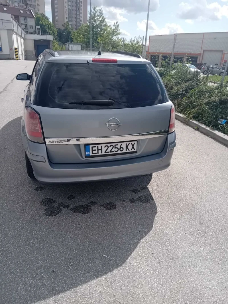 Opel Astra 1.6, снимка 2 - Автомобили и джипове - 48323708