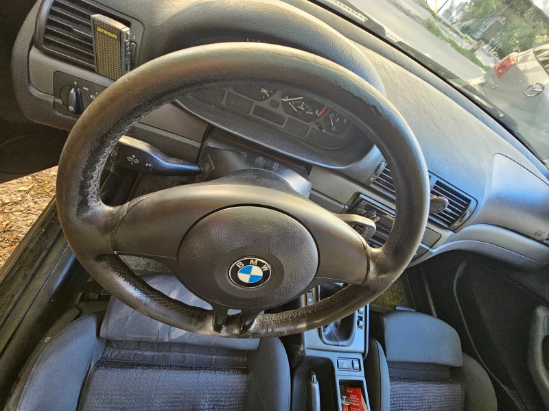 BMW 320, снимка 7 - Автомобили и джипове - 47332836