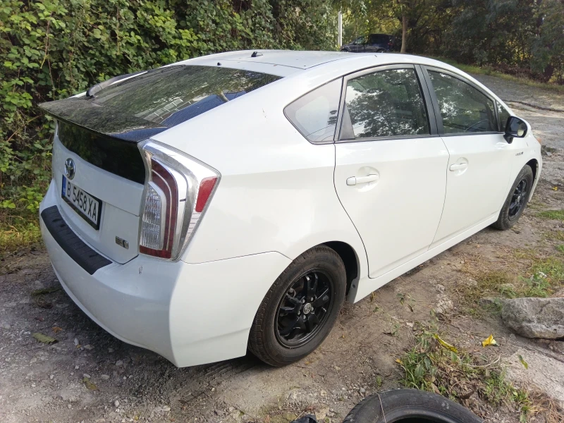 Toyota Prius, снимка 3 - Автомобили и джипове - 47746000