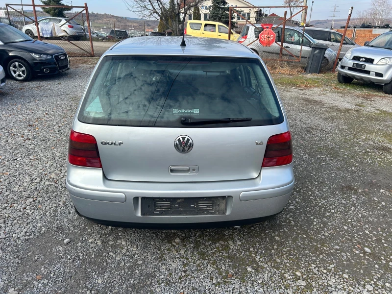 VW Golf 1.6-105к., снимка 6 - Автомобили и джипове - 48140634