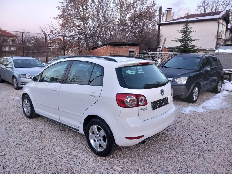 VW Golf Plus 1.6TDI Автоматик Navi, снимка 3 - Автомобили и джипове - 48720720