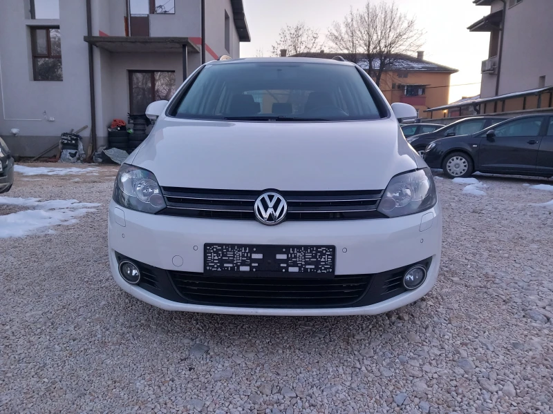 VW Golf Plus 1.6TDI Автоматик Navi, снимка 8 - Автомобили и джипове - 48720720