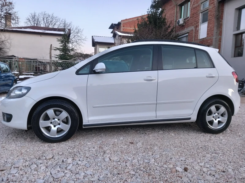 VW Golf Plus 1.6TDI Автоматик Navi, снимка 2 - Автомобили и джипове - 48720720