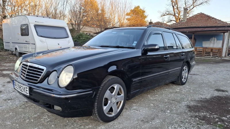 Mercedes-Benz E 320 GAS 4MATIC , снимка 10 - Автомобили и джипове - 48722897