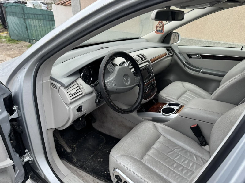 Mercedes-Benz R 350 Long На части 2бр, снимка 3 - Автомобили и джипове - 52389469