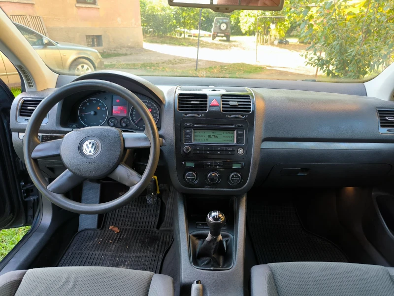 VW Golf 5, снимка 10 - Автомобили и джипове - 52082583