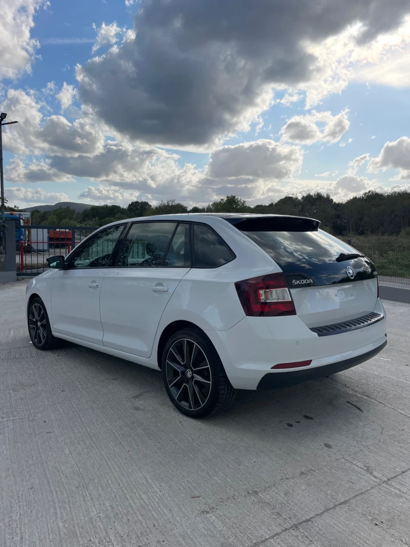 Skoda Rapid 1.4i-122к.с., снимка 3 - Автомобили и джипове - 51890502