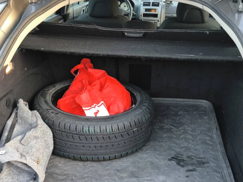 Peugeot 407 2.0 136к.с Газ/Бензин, снимка 14 - Автомобили и джипове - 52067573