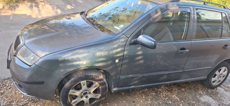 Skoda Fabia, снимка 4 - Автомобили и джипове - 52121254
