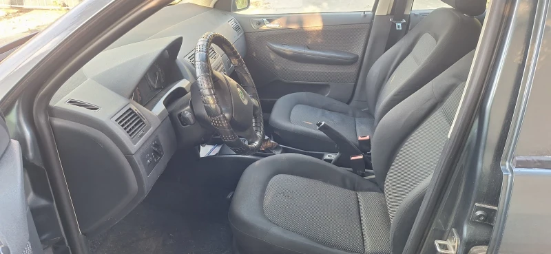 Skoda Fabia, снимка 6 - Автомобили и джипове - 52121254