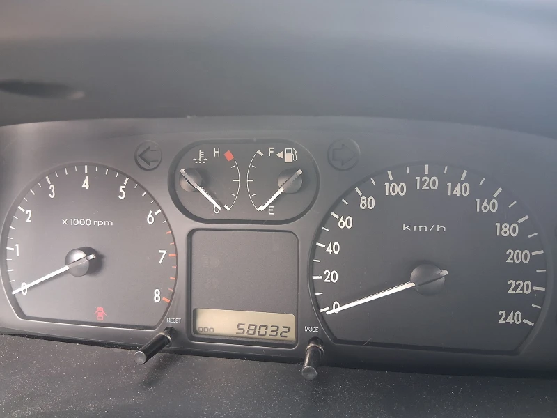 Kia Magentis, снимка 6 - Автомобили и джипове - 52293877