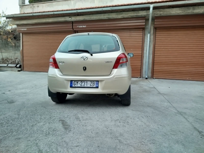 Toyota Yaris 1.4 D4D, снимка 7 - Автомобили и джипове - 52458179