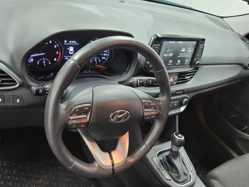 Hyundai Elantra CARFAX* АВТОФИНАНСИРАНЕ* БЕЗ ПЪРВОНАЧАЛНА ВНОСКА* , снимка 8 - Автомобили и джипове - 52746269