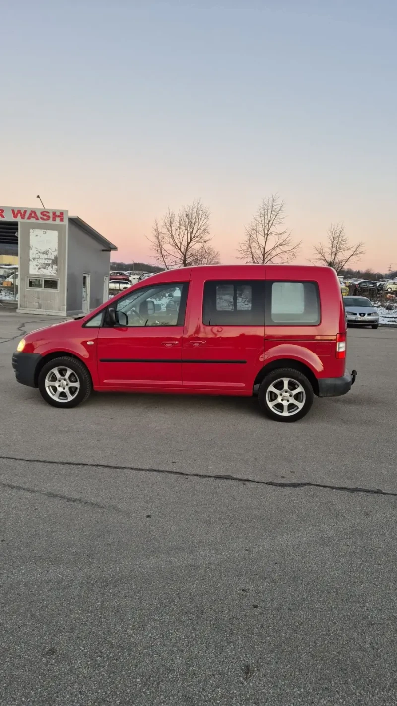 VW Caddy, снимка 4 - Автомобили и джипове - 52916835
