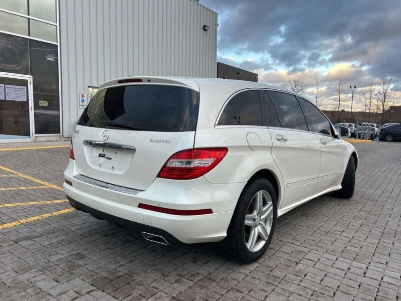 Mercedes-Benz R 350 * BlueTEC * CARFAX * ЦЕНА ДО БГ, снимка 4 - Автомобили и джипове - 53528998