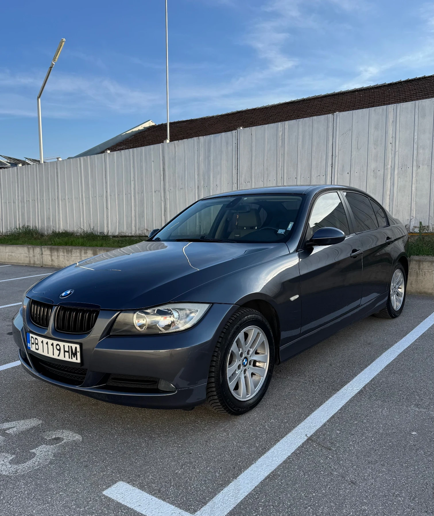 BMW 320, снимка 1