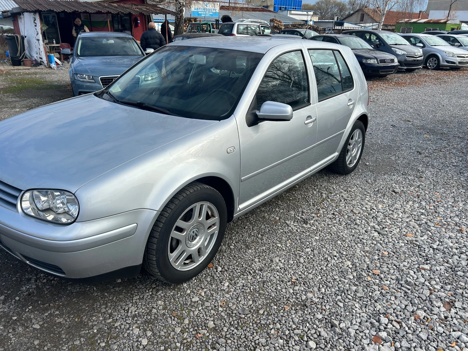 VW Golf 1.6-105к. - изображение 3