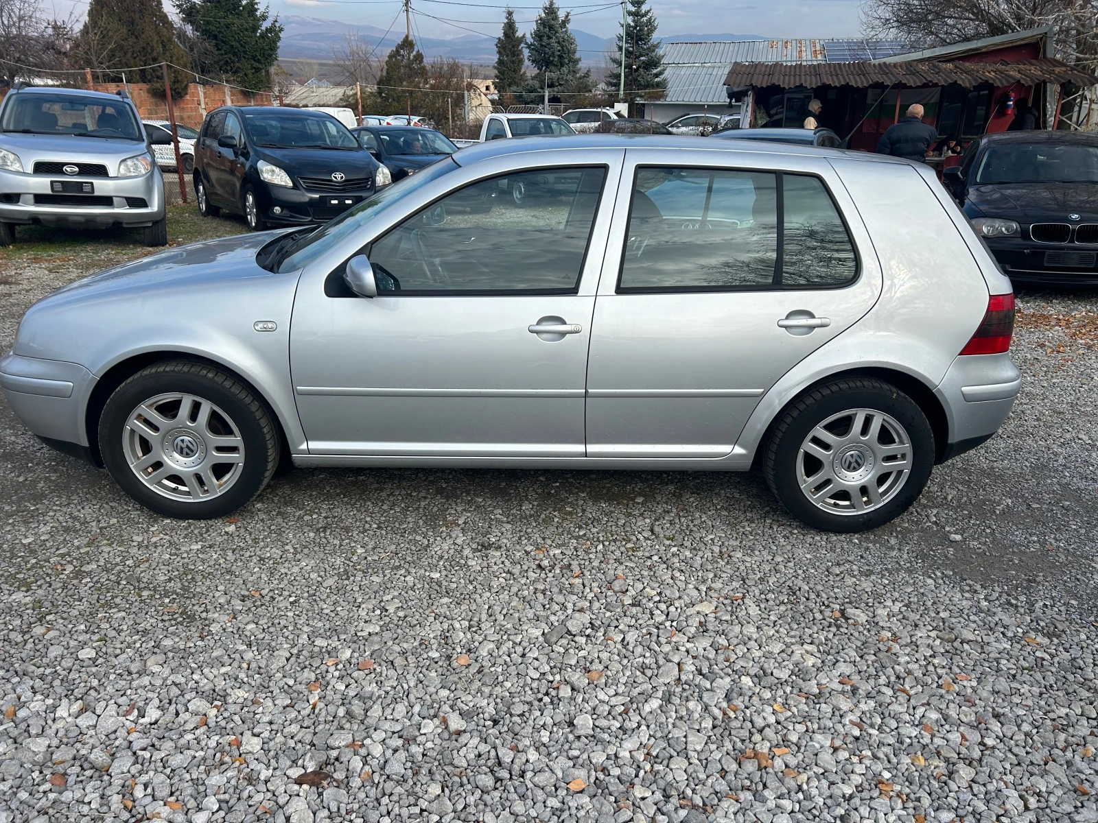 VW Golf 1.6-105к. - изображение 4