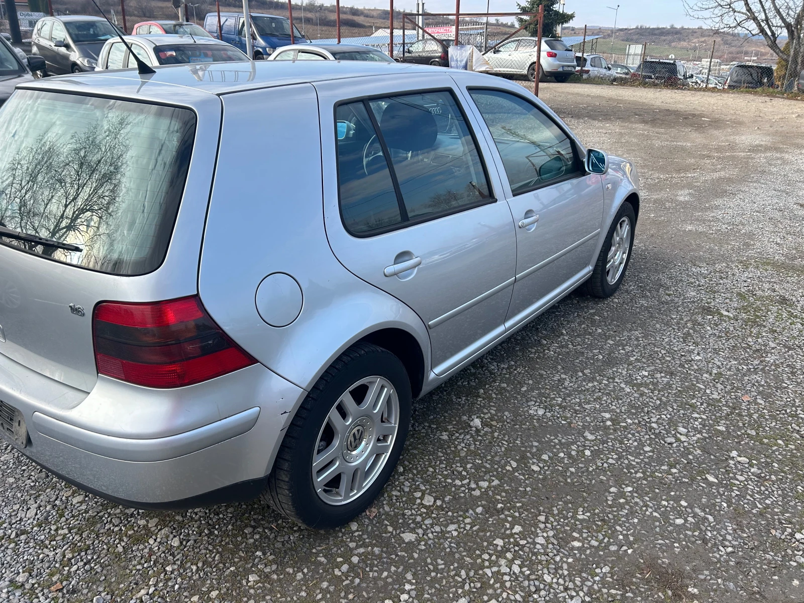 VW Golf 1.6-105к. - изображение 7