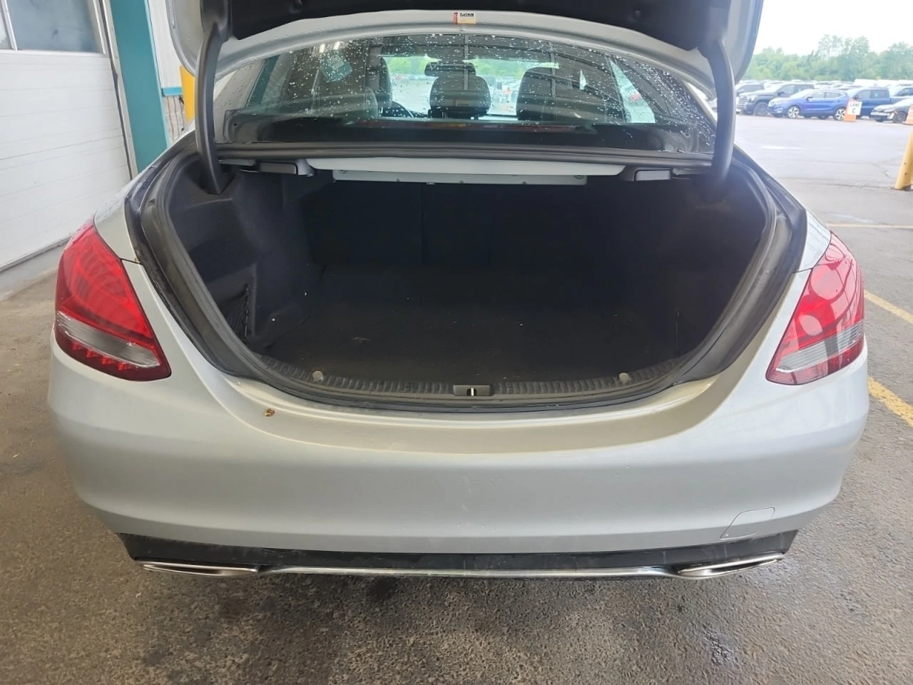 Mercedes-Benz C 300 * CARFAX * АВТО КРЕДИТ * ЦЕНА ДО БГ! - изображение 5