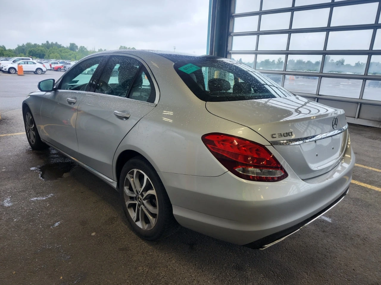Mercedes-Benz C 300 * CARFAX * АВТО КРЕДИТ * ЦЕНА ДО БГ! - изображение 4