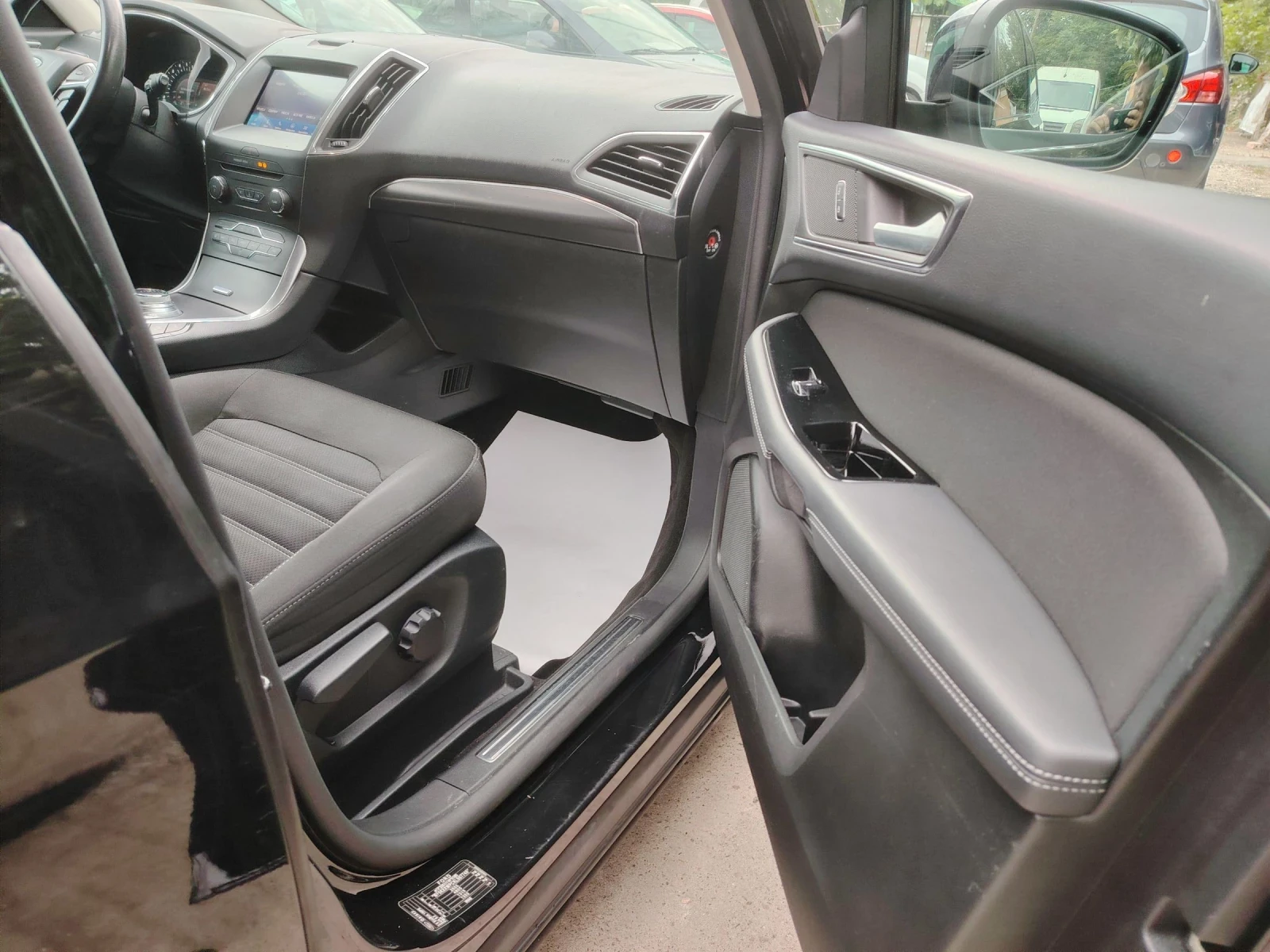 Ford Galaxy 2.0 TDCI - изображение 5