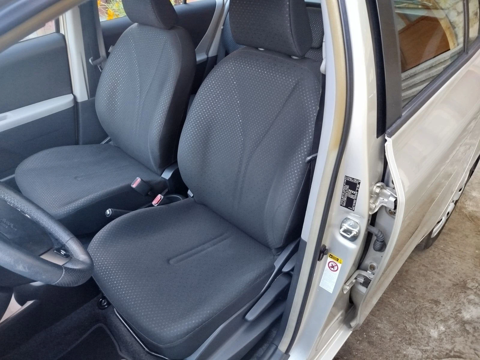 Toyota Yaris 1.4 D4D - изображение 9