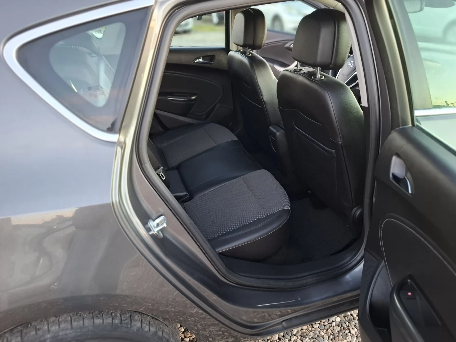 Opel Astra 1.6i | Mobile.bg � ����������� 12