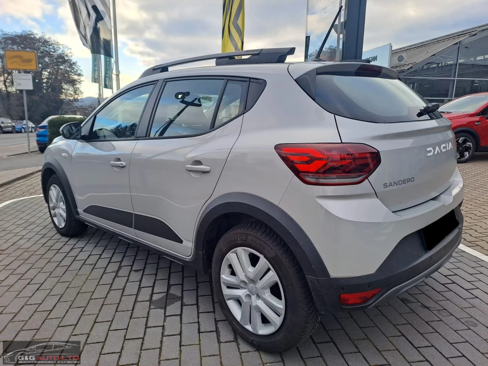 Dacia Sandero EXPRESSION/91HP/STEPWAY/CAM/NAVI/CPLAY/LED/828g - изображение 4