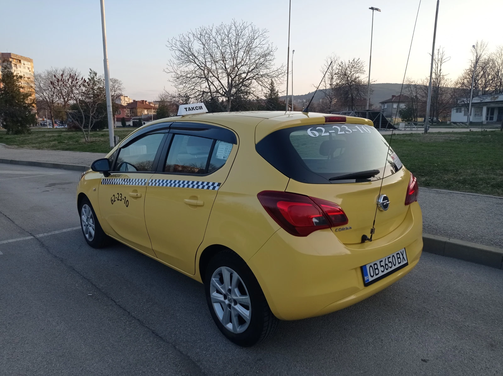Opel Corsa Е.1.4/90кс Без Турбо* , снимка 6 - Автомобили и джипове - 53707861