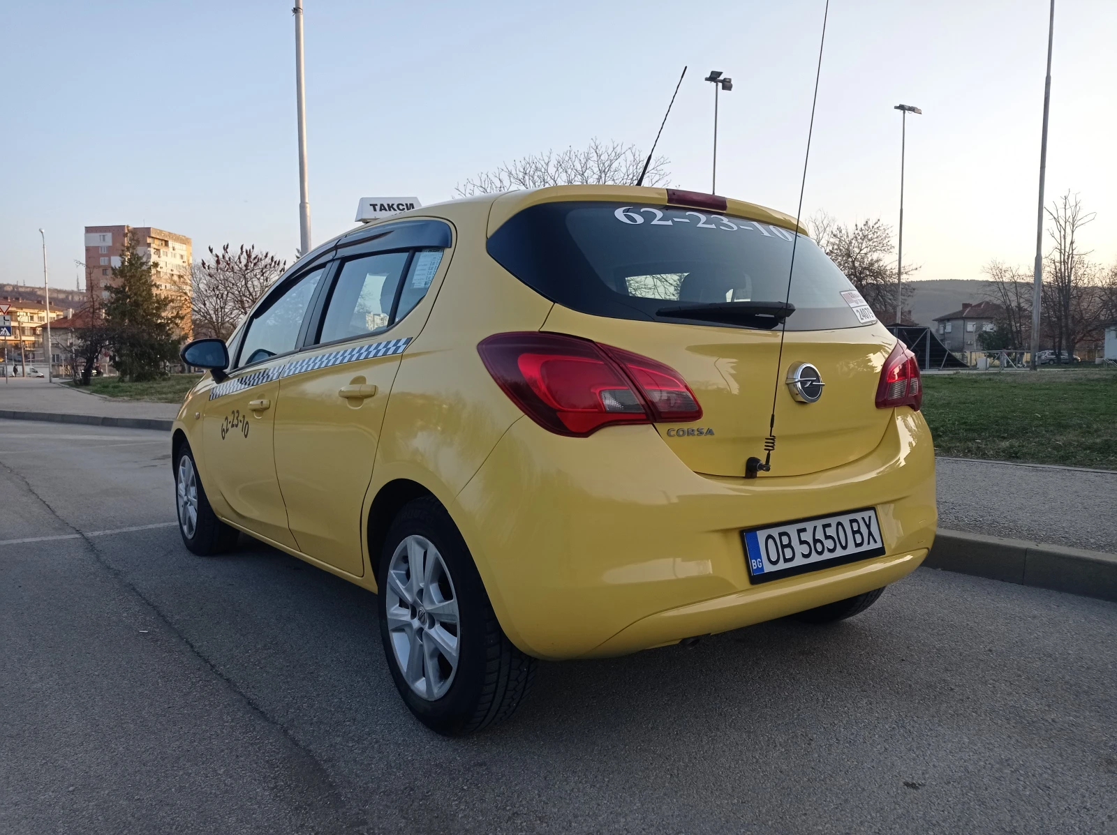 Opel Corsa Е.1.4/90кс Без Турбо* , снимка 5 - Автомобили и джипове - 53707861