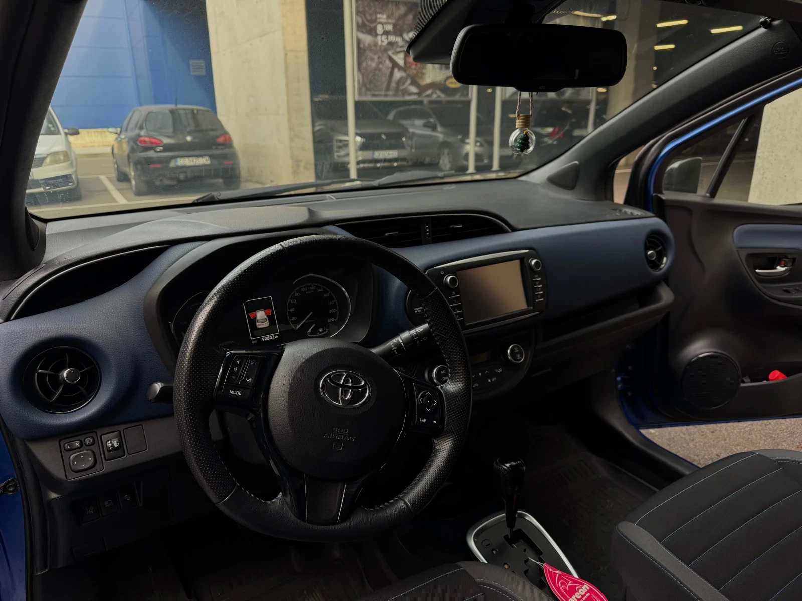 Toyota Yaris LUNA PLUS, снимка 13 - Автомобили и джипове - 53734492