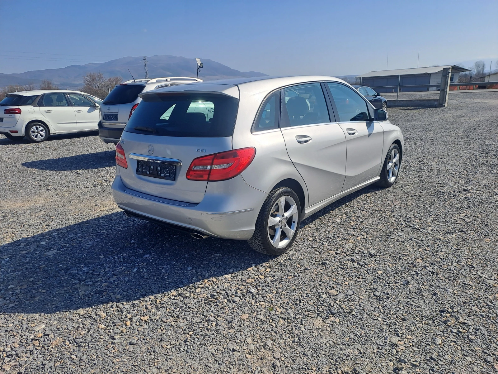 Mercedes-Benz B 180 1.5CDI EURO 5B, снимка 4 - Автомобили и джипове - 53835016