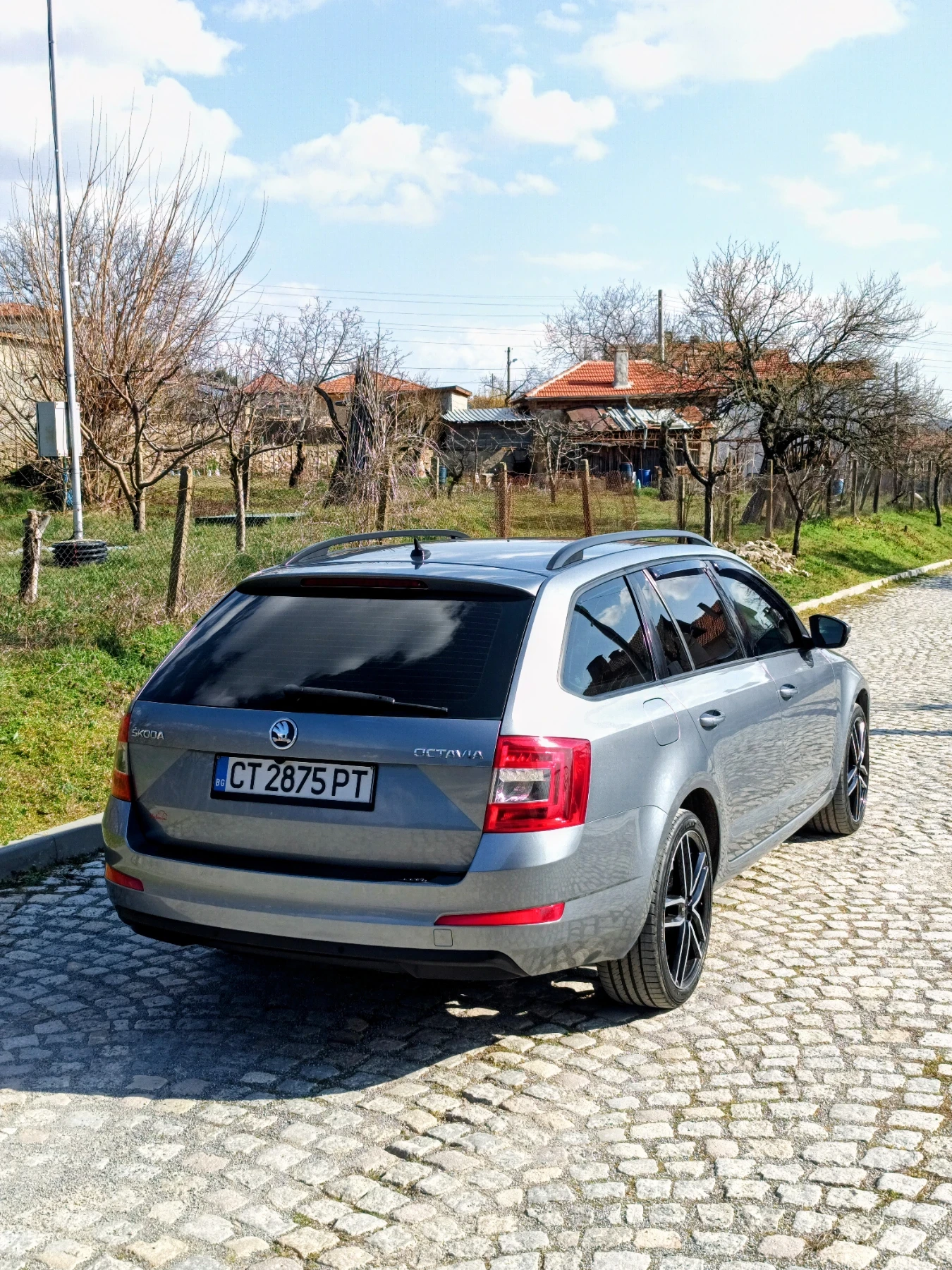 Skoda Octavia 1.6TDI DSG/NAVI/2ключа/хамелеон , снимка 4 - Автомобили и джипове - 53861573