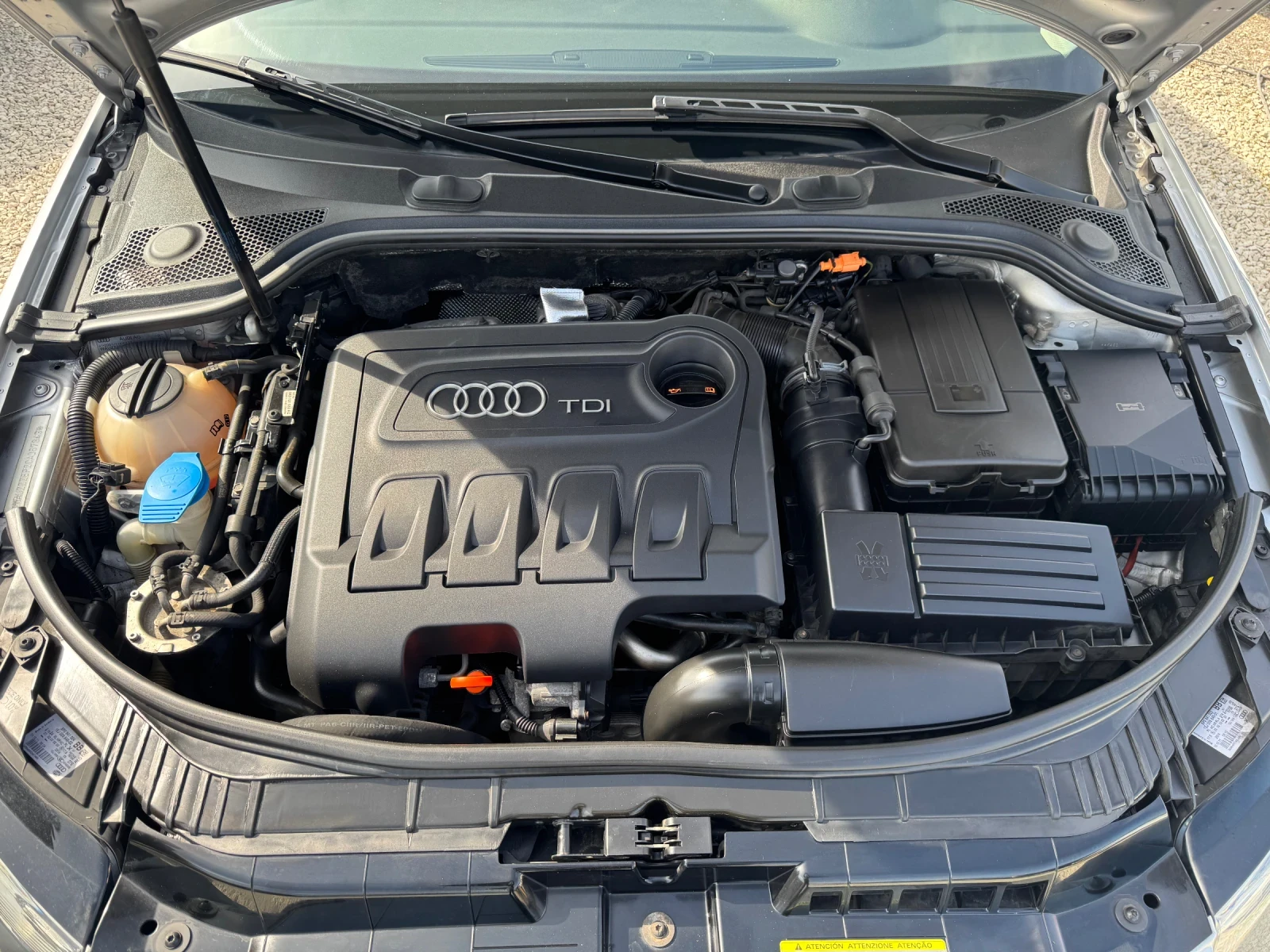 Audi A3 2.0TDI 170ps Sline, снимка 14 - Автомобили и джипове - 53995789