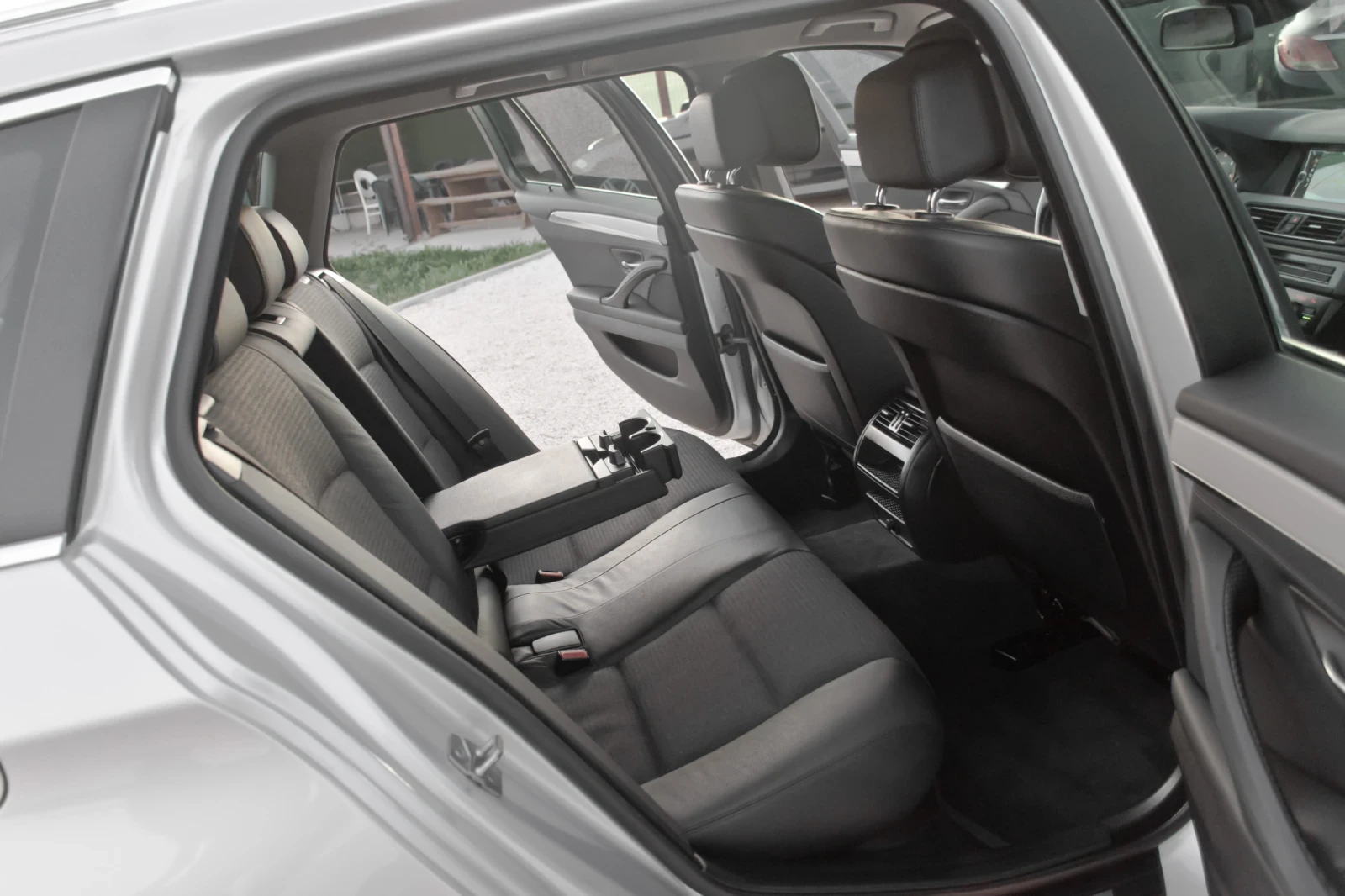 BMW 520 184ks FULL, снимка 14 - Автомобили и джипове - 54061306