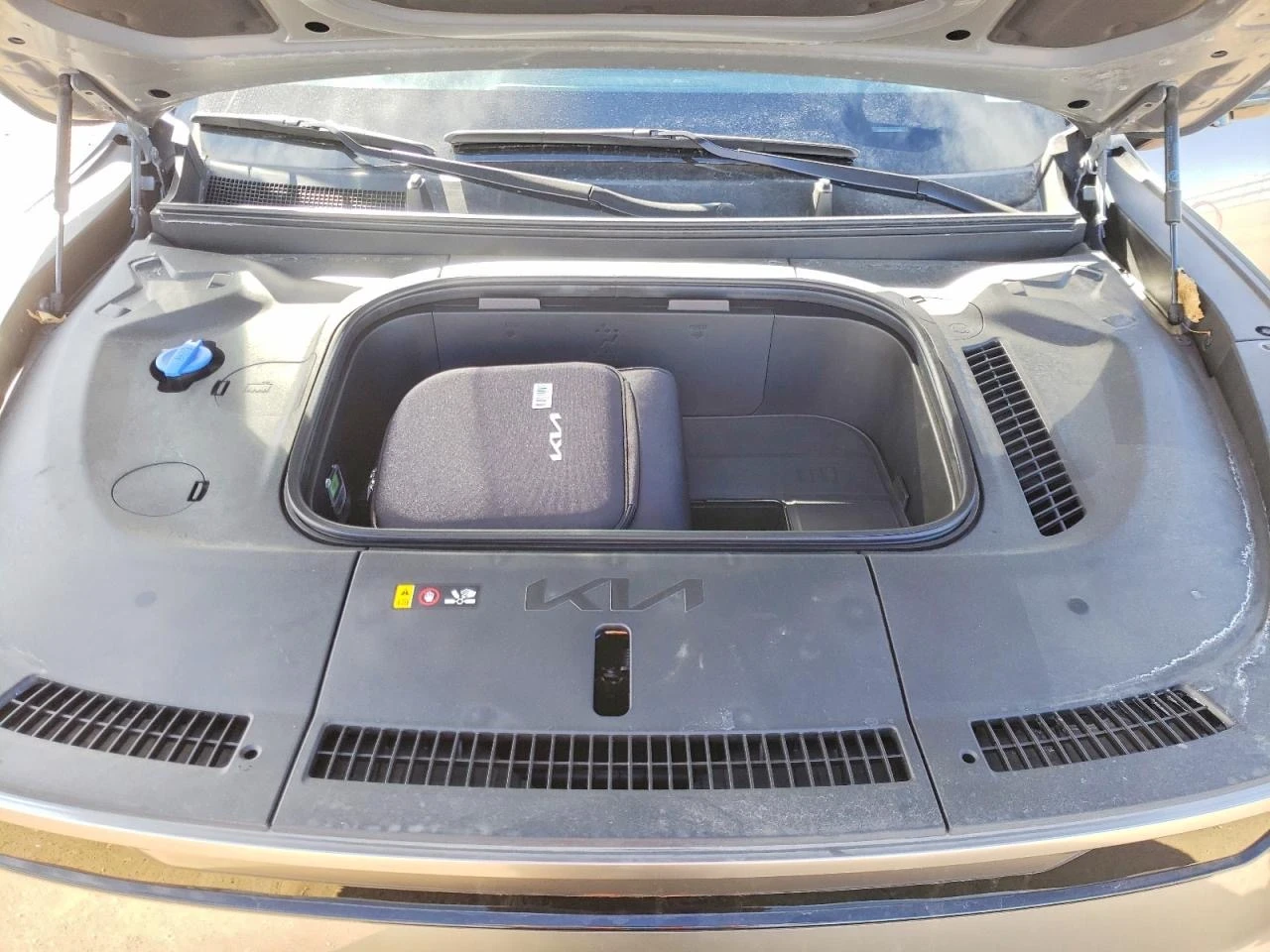 Kia EV9 GT LINE, снимка 11 - Автомобили и джипове - 54098591