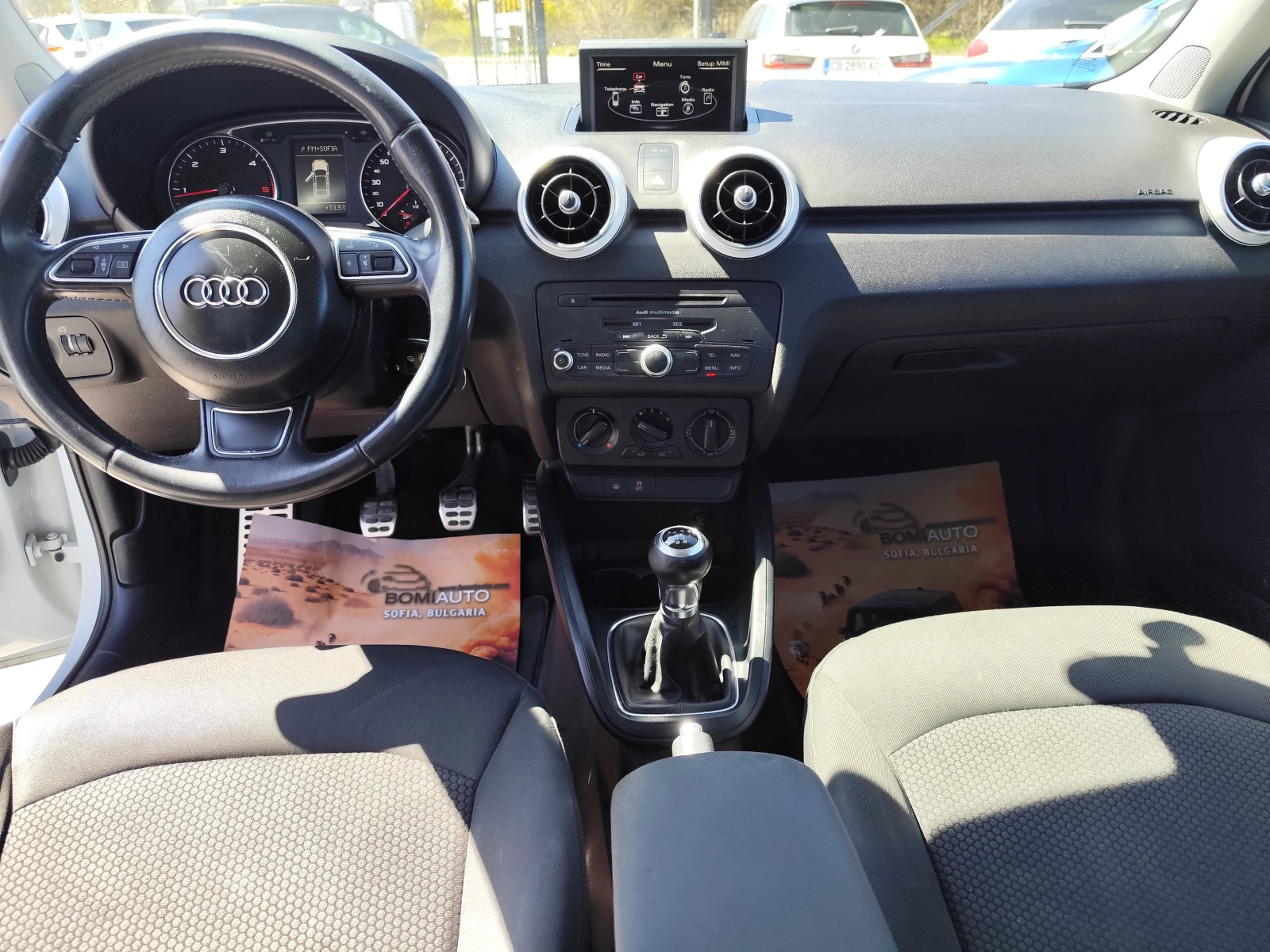 Audi A1 1.6TDi* S-LINE* LED/XENON* EURO5B* , снимка 9 - Автомобили и джипове - 54136185