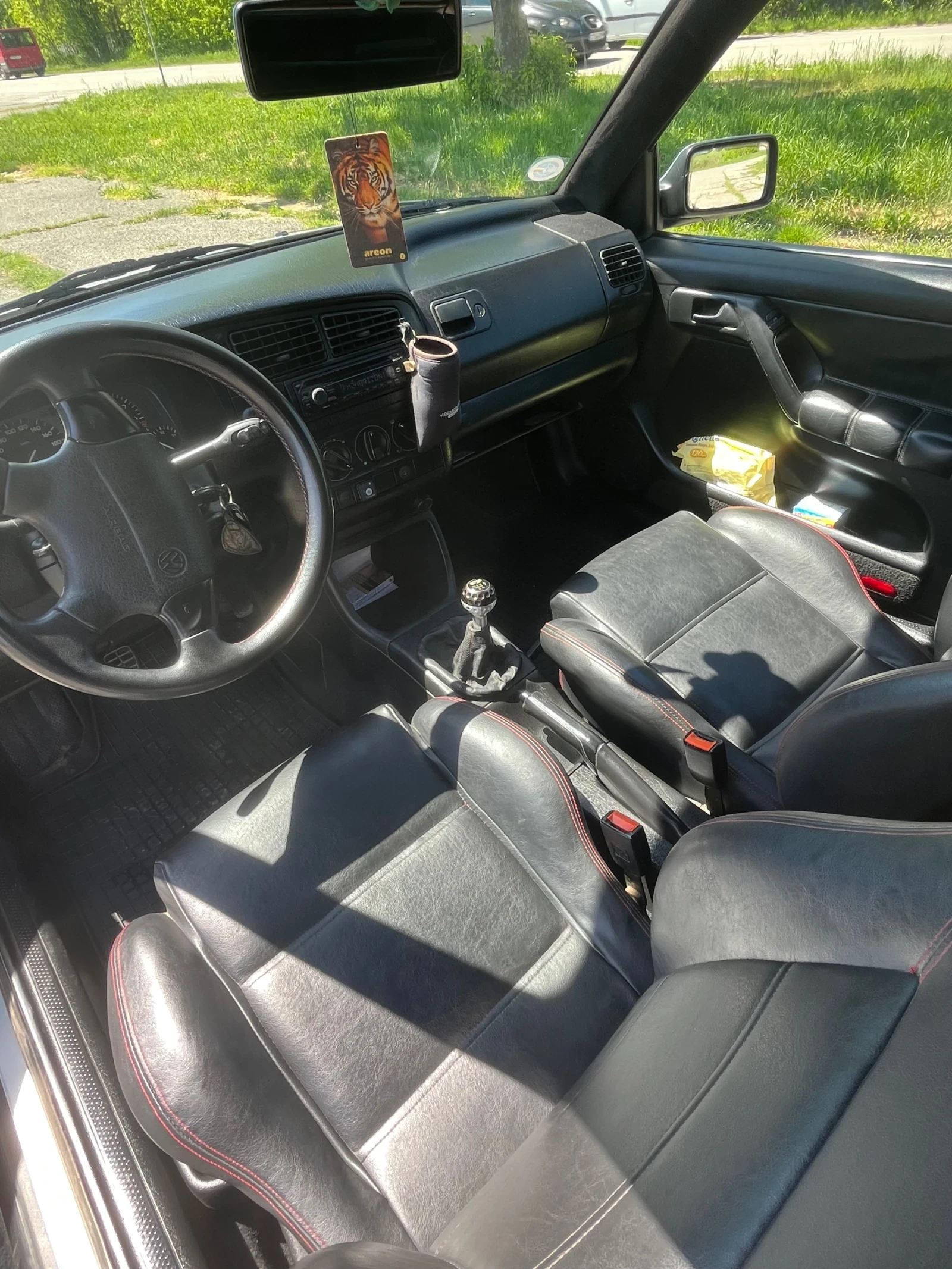 VW Golf GTI Edition, снимка 6 - Автомобили и джипове - 54342727