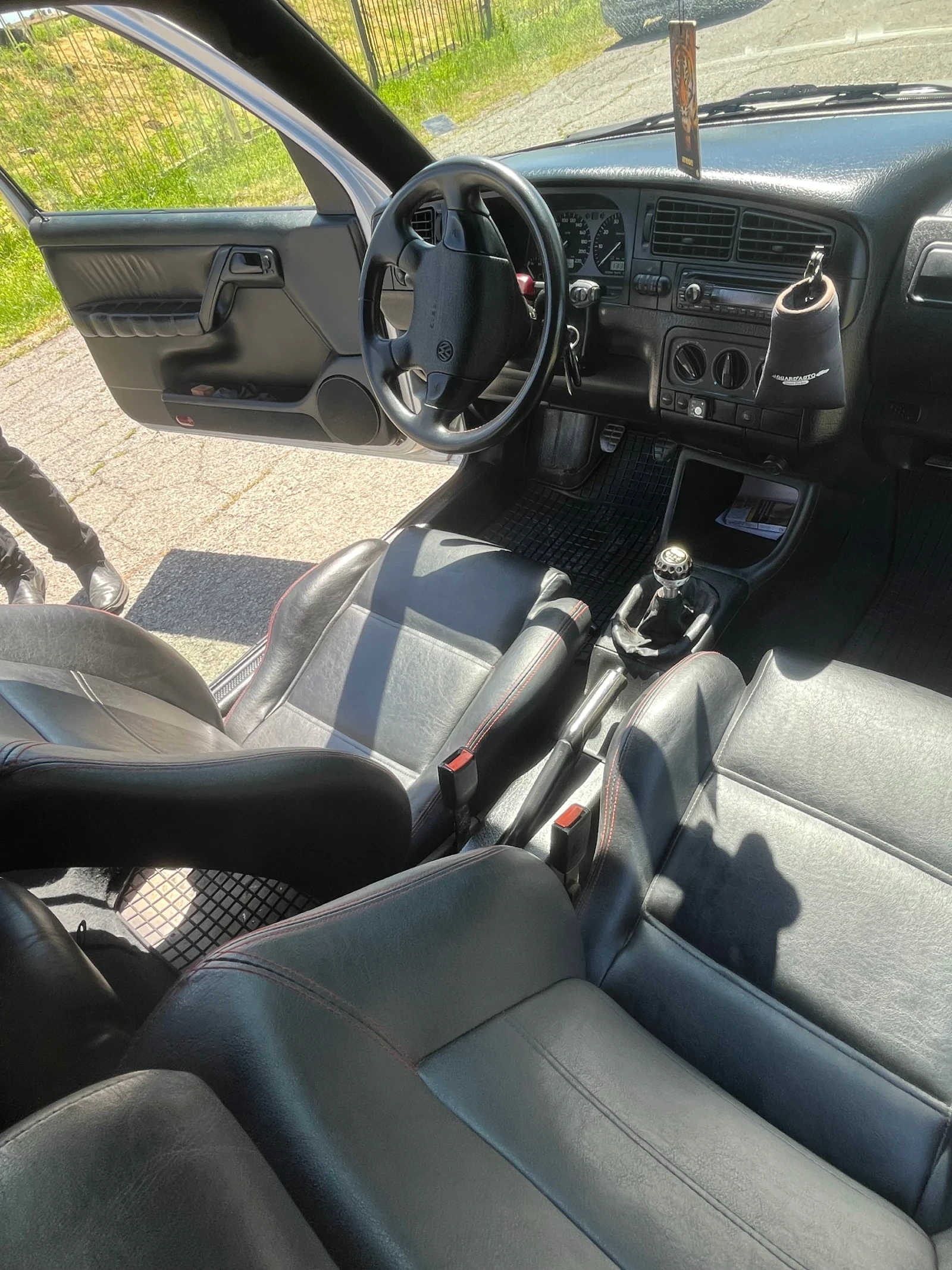 VW Golf GTI Edition, снимка 8 - Автомобили и джипове - 54342727