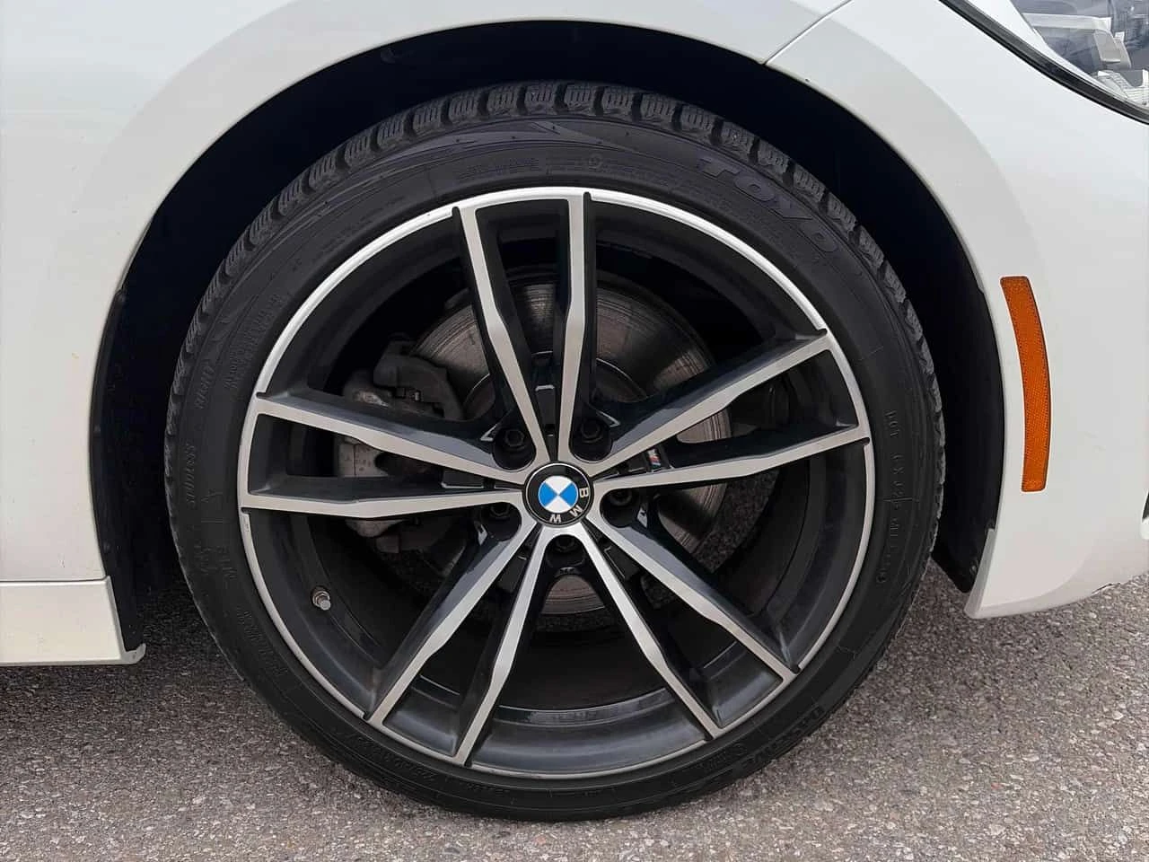 BMW 330 * FULL M PACK* ПРЕДСТАВИТЕЛСТВО НА VOLKSWAGEN* , снимка 6 - Автомобили и джипове - 54399038