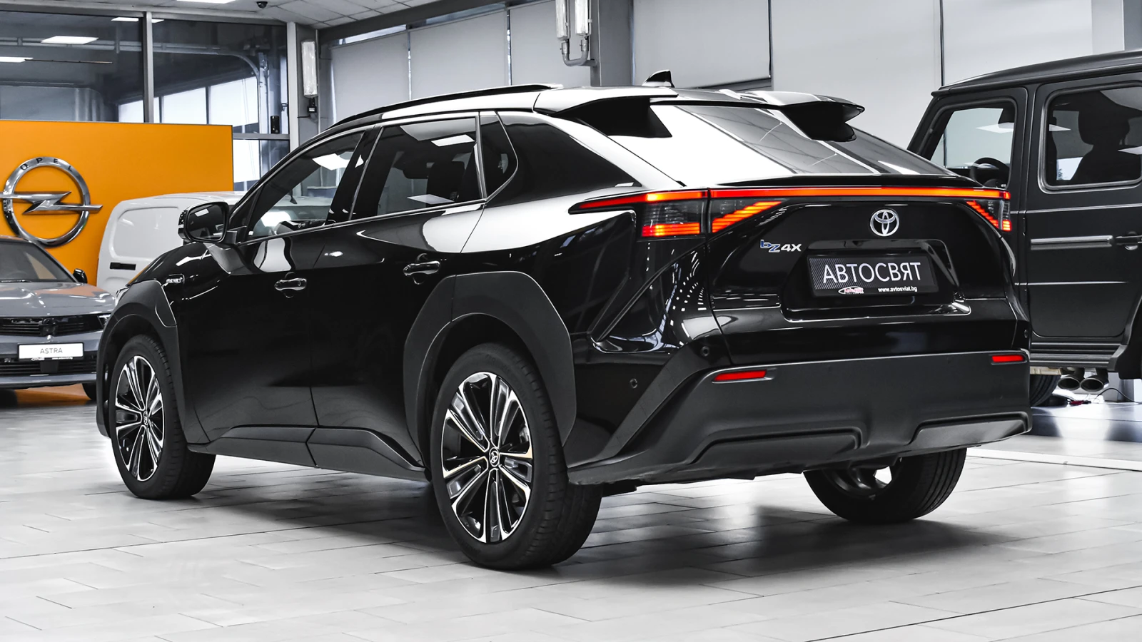 Toyota bZ4X Executive 71.4 kWh BEV, снимка 7 - Автомобили и джипове - 54645275