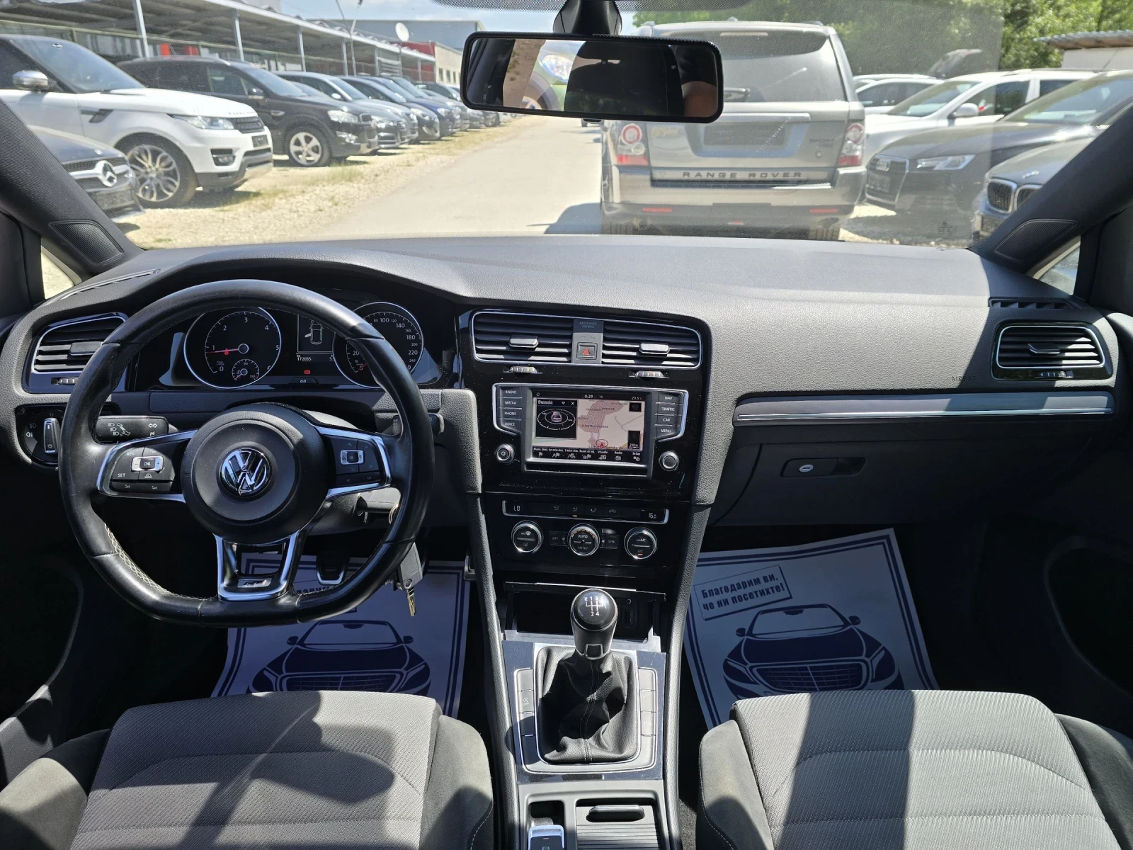VW Golf 1.6TDI 110к.с R-line Топ състояние , снимка 15 - Автомобили и джипове - 54700394