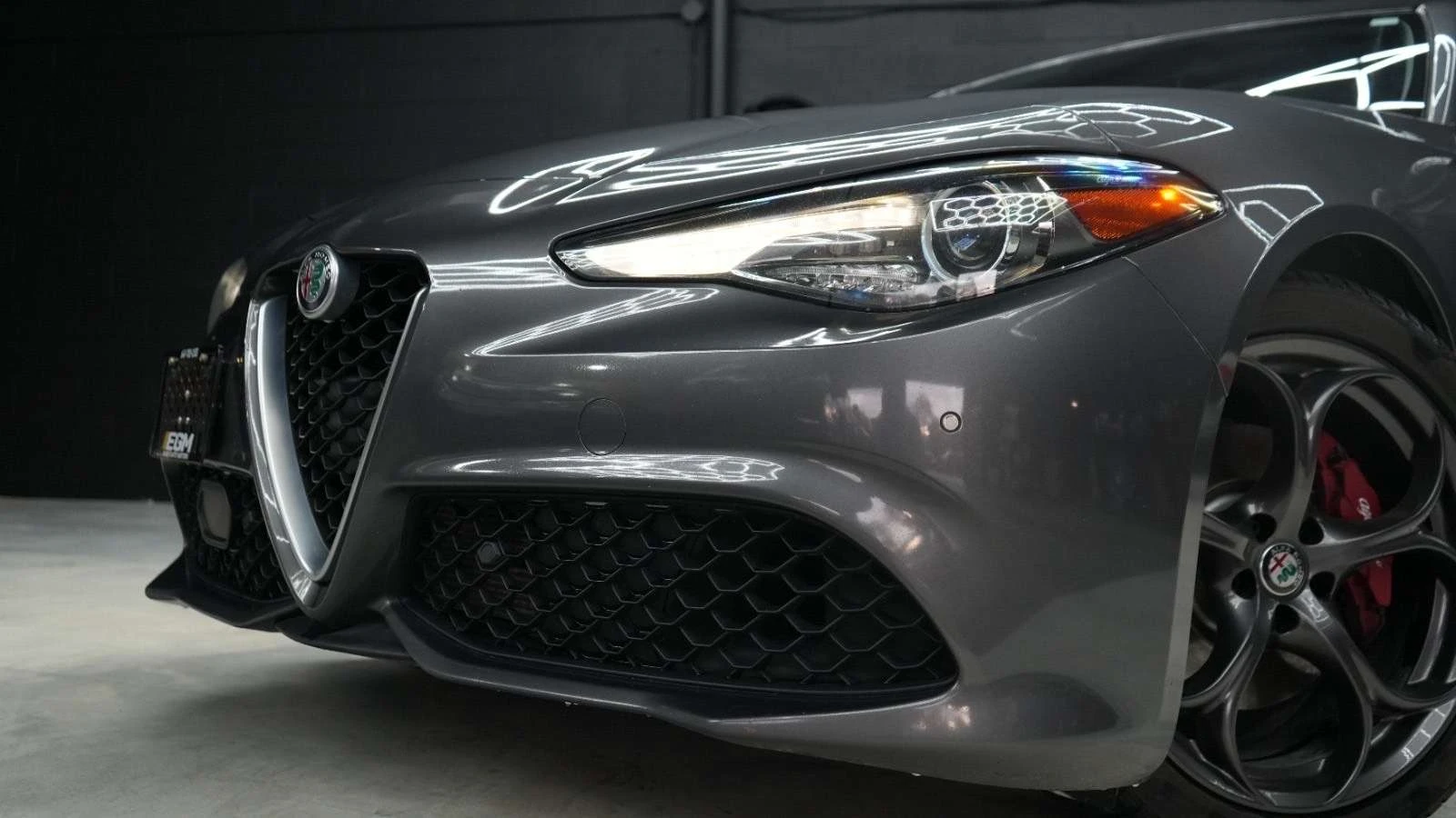 Alfa Romeo Giulia CARFAX / ПАНО / ЦЕНА ДО БГ, снимка 9 - Автомобили и джипове - 54875372