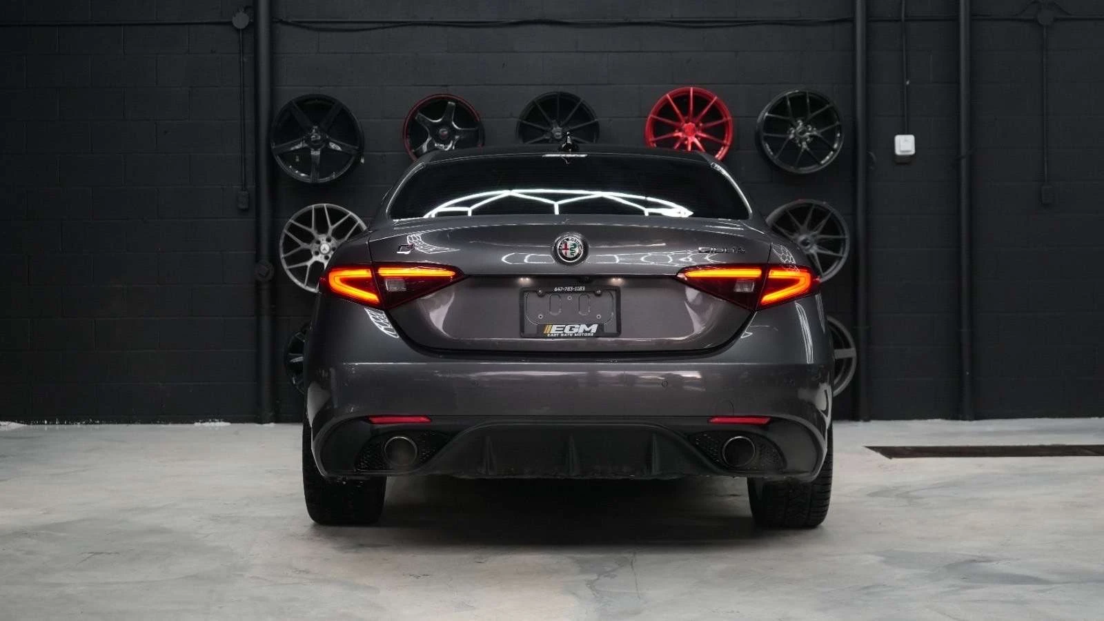 Alfa Romeo Giulia CARFAX / ПАНО / ЦЕНА ДО БГ, снимка 4 - Автомобили и джипове - 54875372