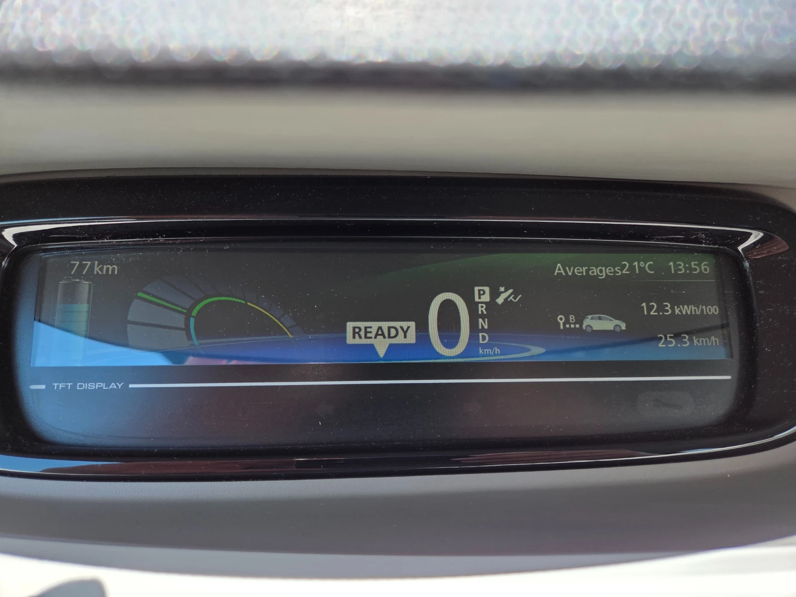 Renault Zoe, снимка 5 - Автомобили и джипове - 54959135