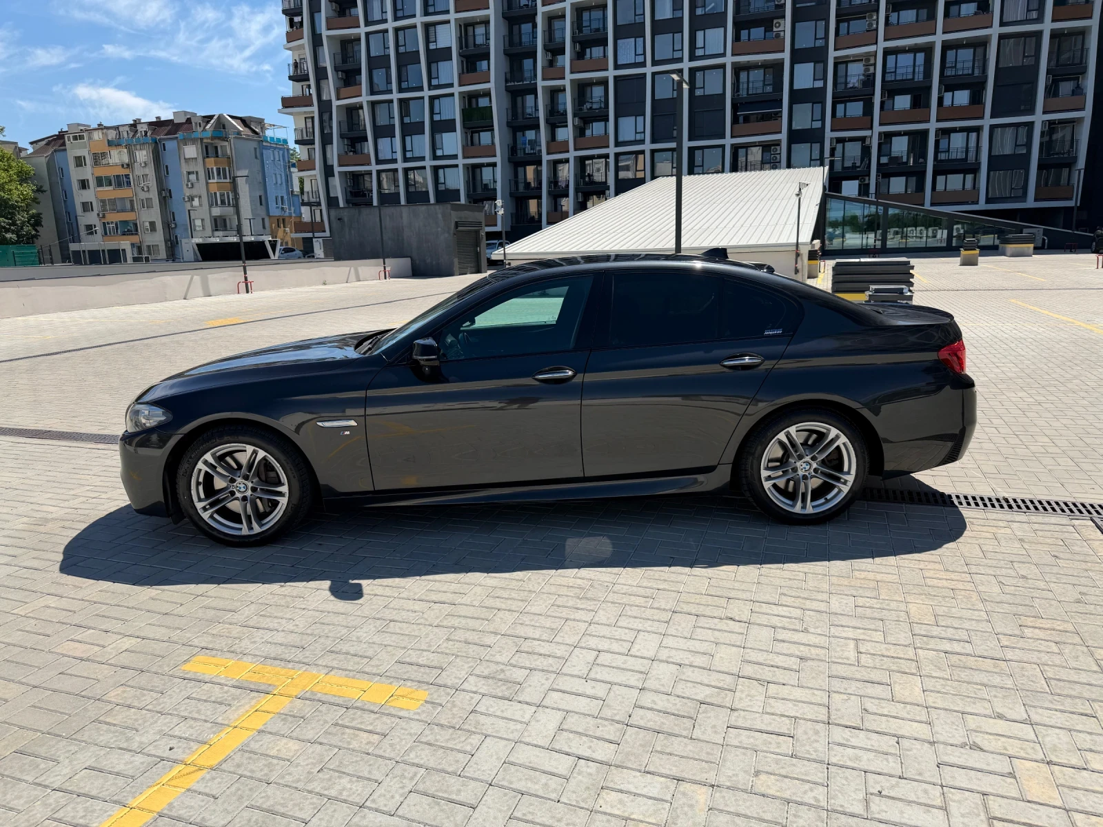 BMW 530 BMW 530D M-PACK Shadow line, снимка 3 - Автомобили и джипове - 55037064