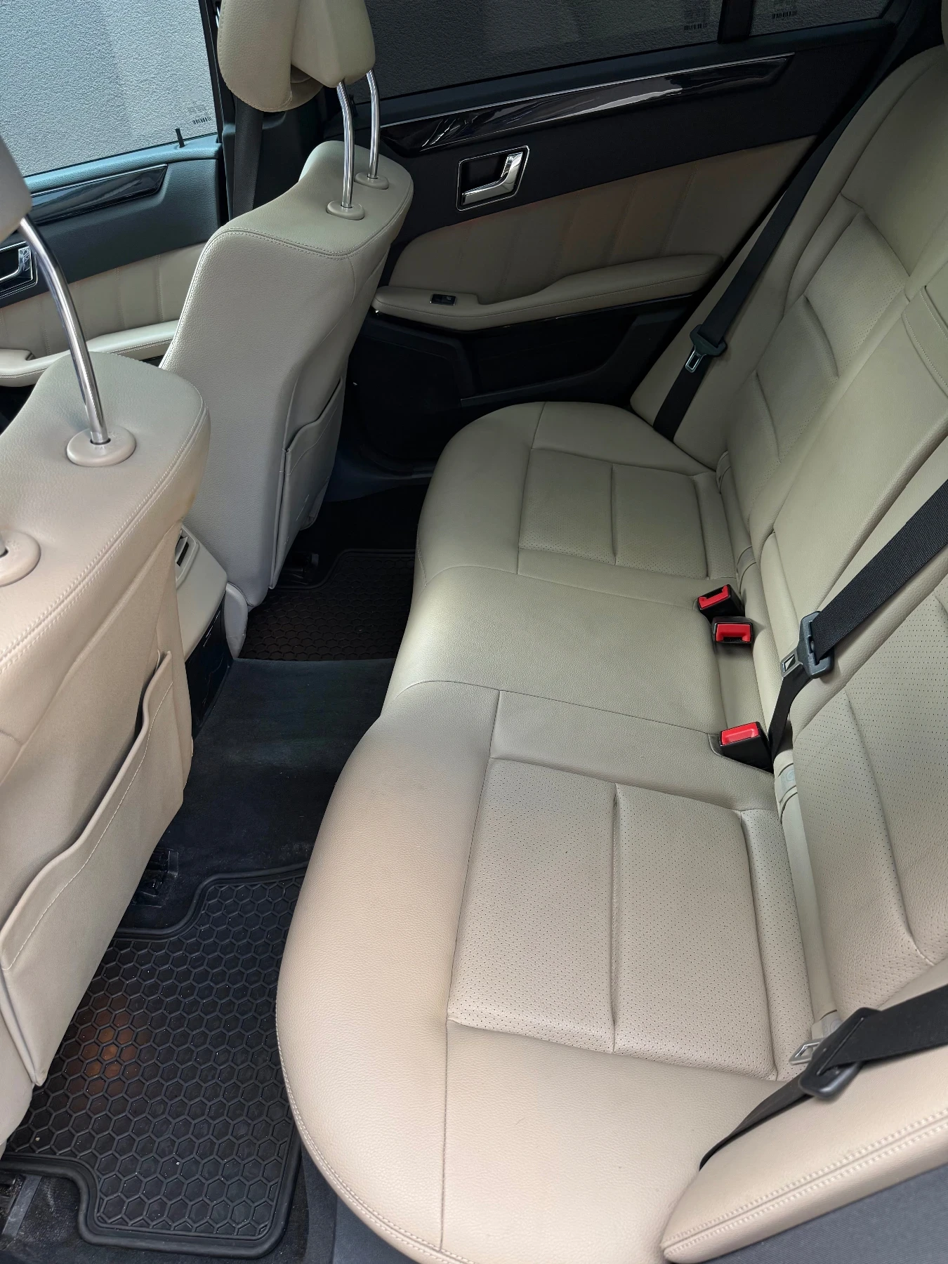 Mercedes-Benz E 350 AMG, снимка 12 - Автомобили и джипове - 55170808